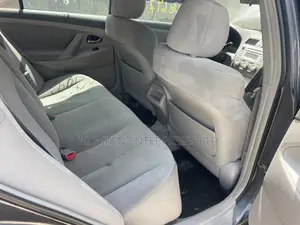 Toyota Camry LE 4dr Sedan (2.4L 4cyl 5A) 2009 Gray