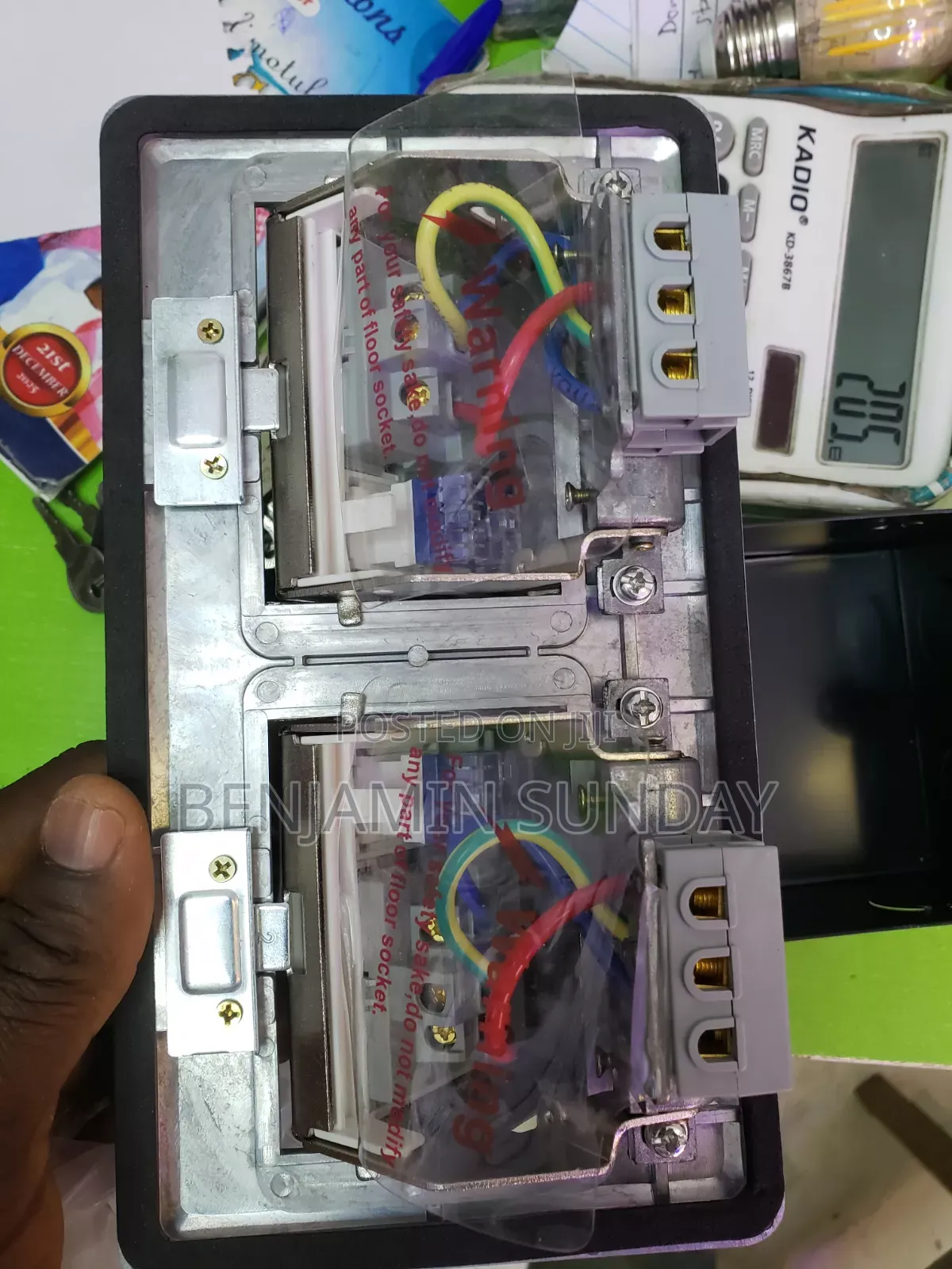 Floor Socket Slow Pop Up With Cat6
