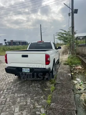 Toyota Tundra 2013 White