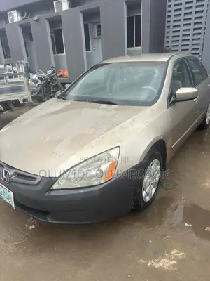 Honda Accord Automatic 2005 Gold