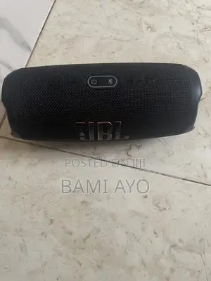 JBL Charge 5