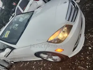 Mercedes-Benz C300 2011 White