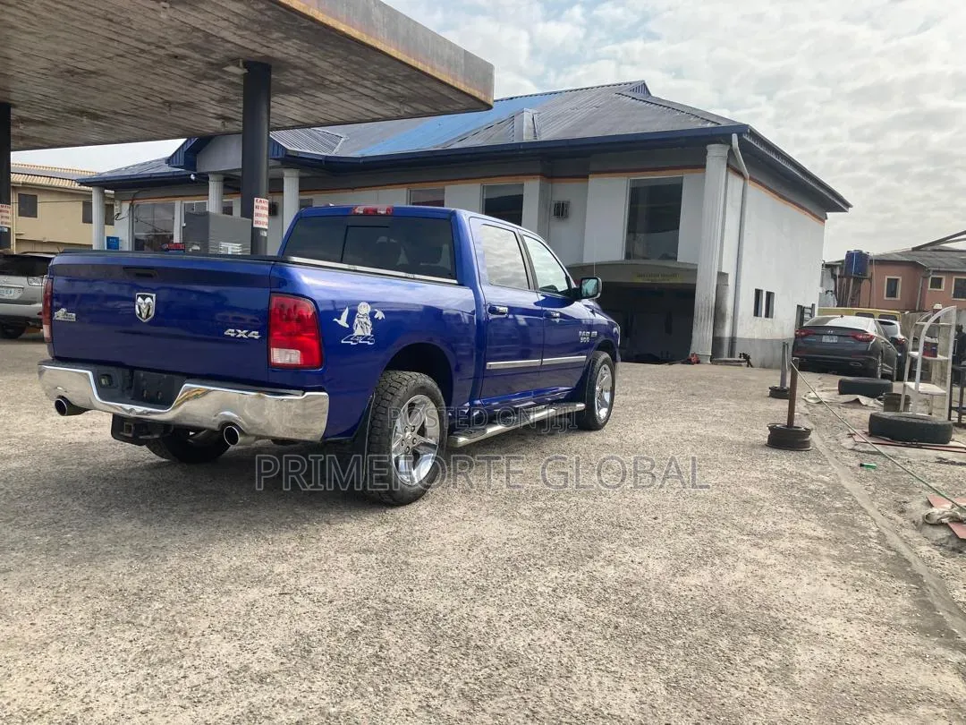 RAM 1500 2017 Blue