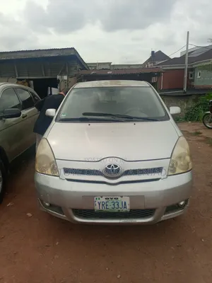 Toyota Corolla Verso 2005 Silver