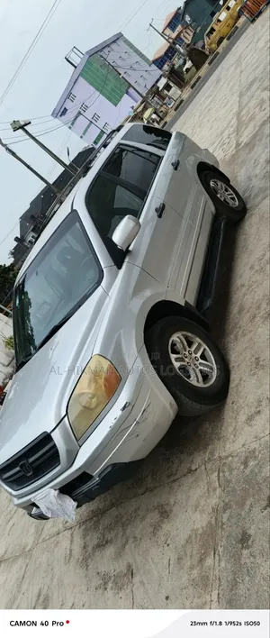 Honda Pilot 2005 Silver