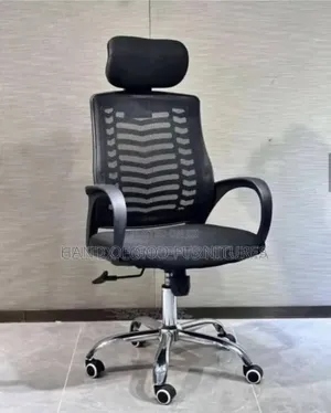 Swivel Victory Chair With Headrest