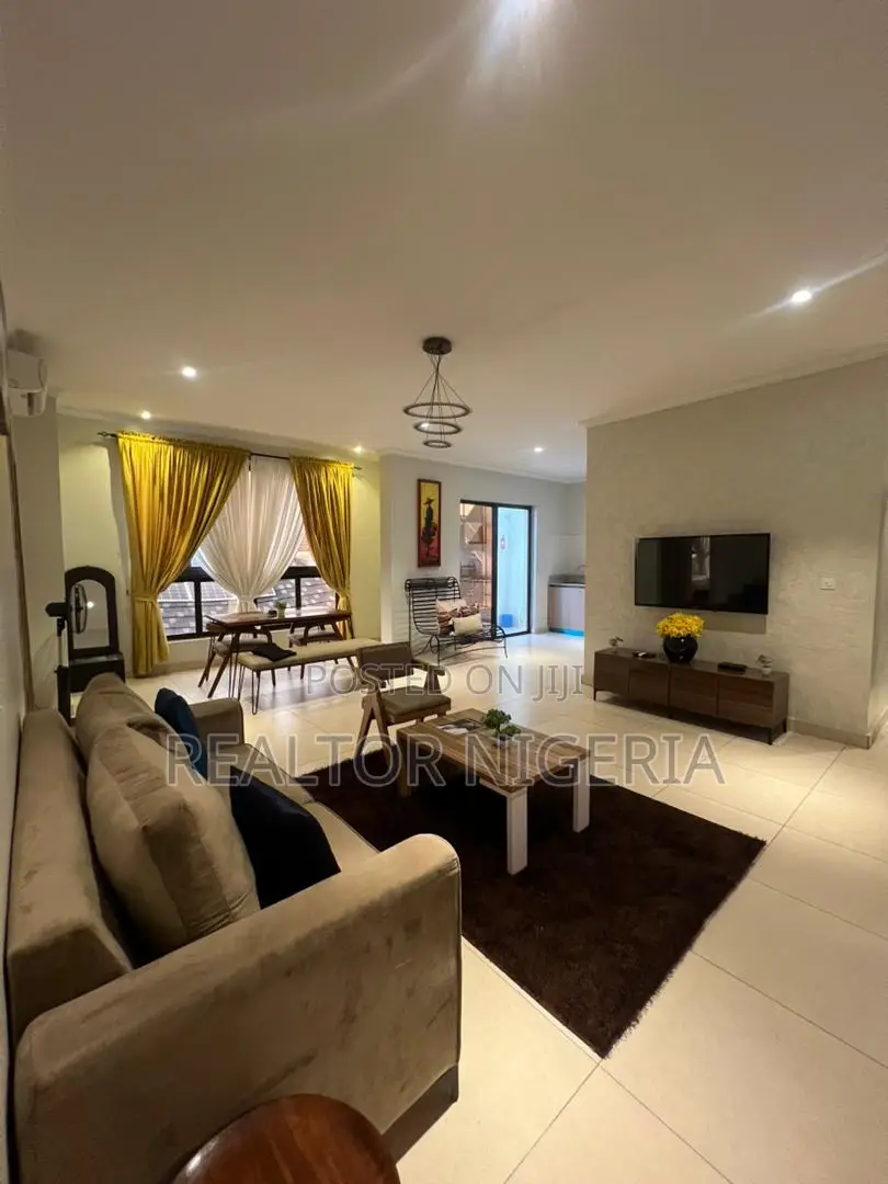 Luxury 2 Bedroom Apartment