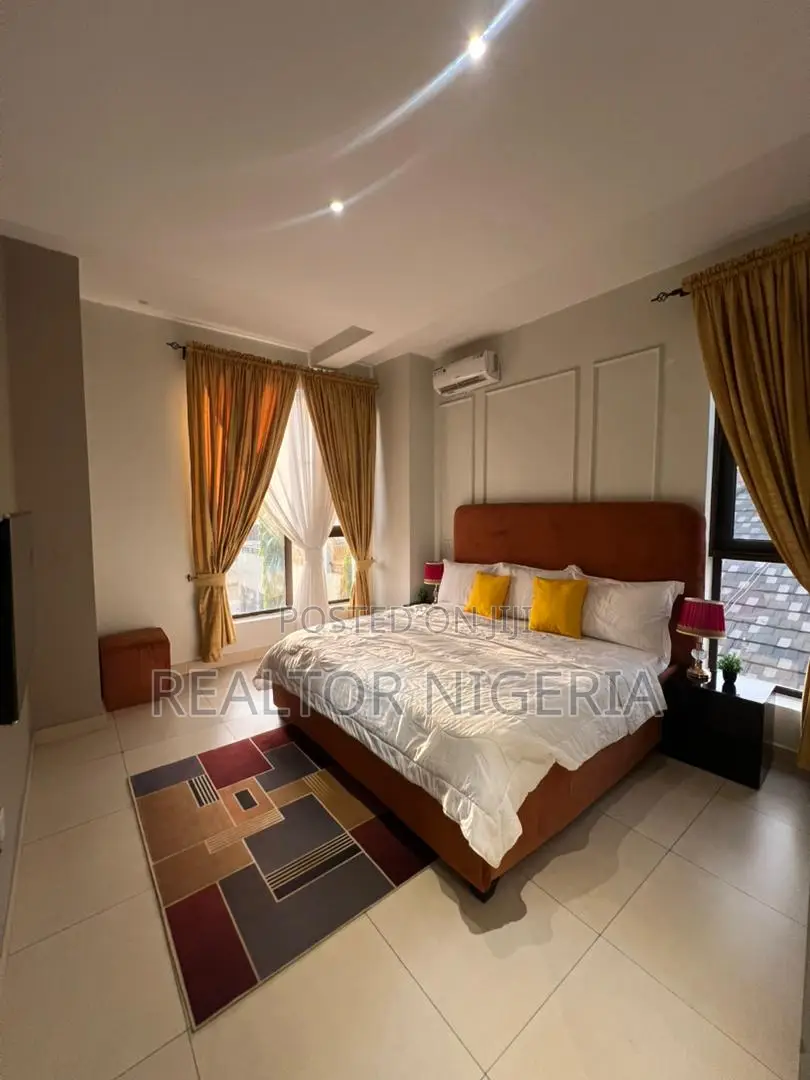 Luxury 2 Bedroom Apartment