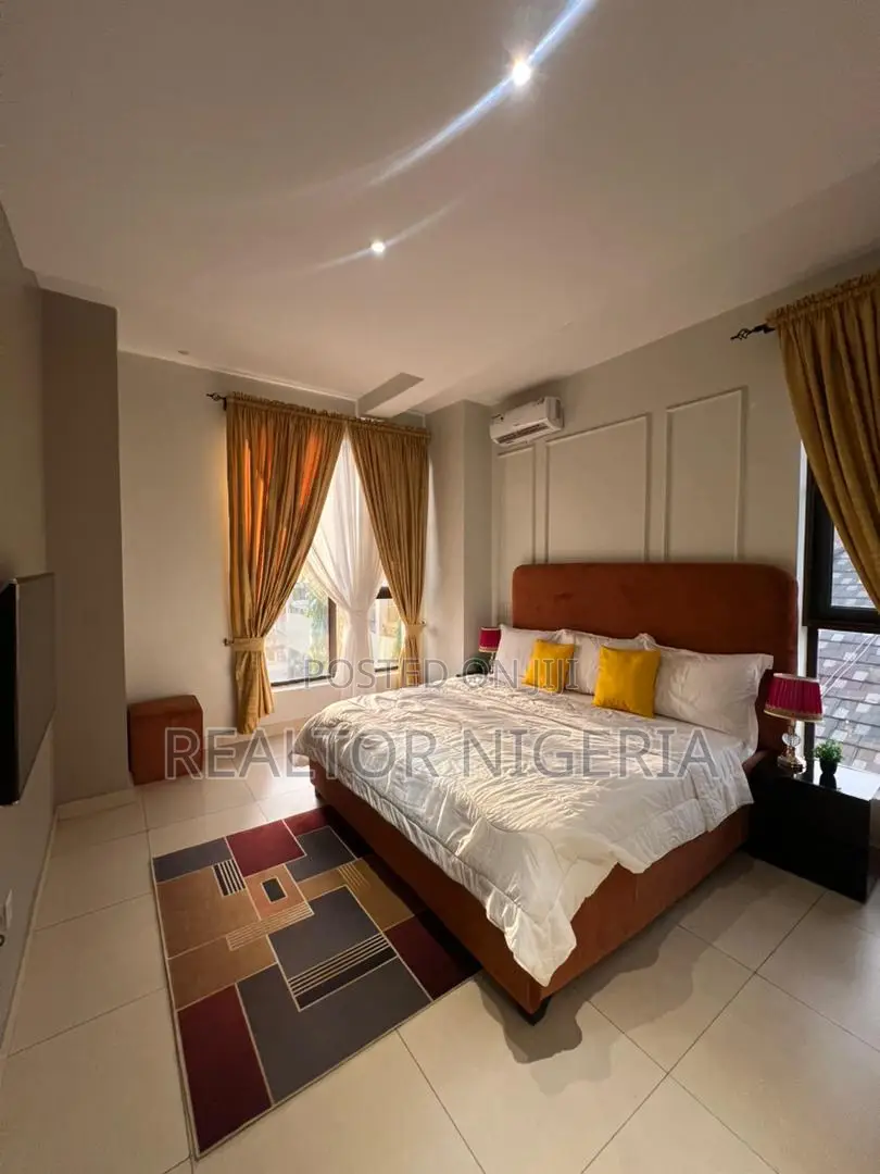 Luxury 2 Bedroom Apartment