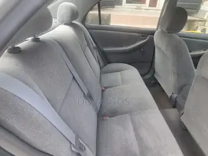 Toyota Corolla 2004 Silver