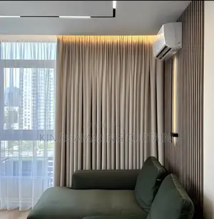 Kings Royal Curtain
