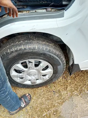 Toyota HiAce 2012 White