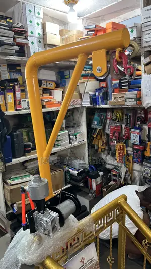 Pneumatic Davit Crane With Air-Powered Wire-Rope Winch