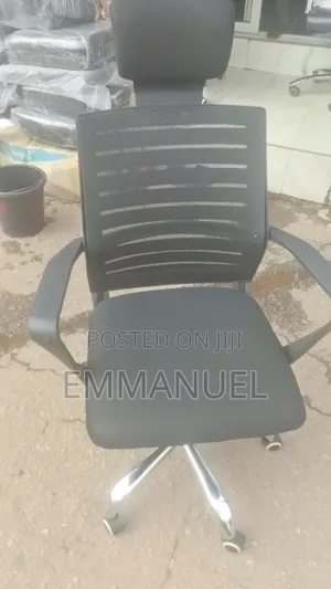 Semi Executive Chair
