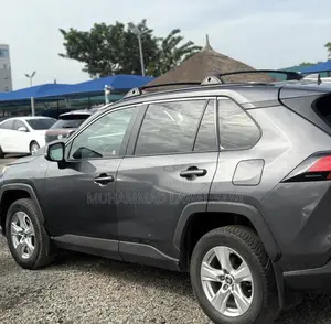 Toyota RAV4 2022 Gray