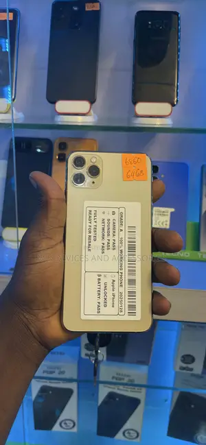 Apple iPhone 11 Pro Max 64 GB Gold