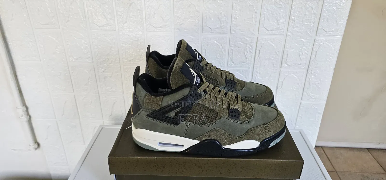 Air Jordan 4 Retro SE Craft Olive.