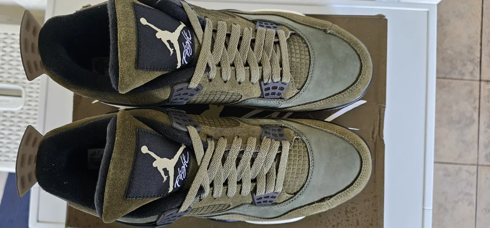 Air Jordan 4 Retro SE Craft Olive.