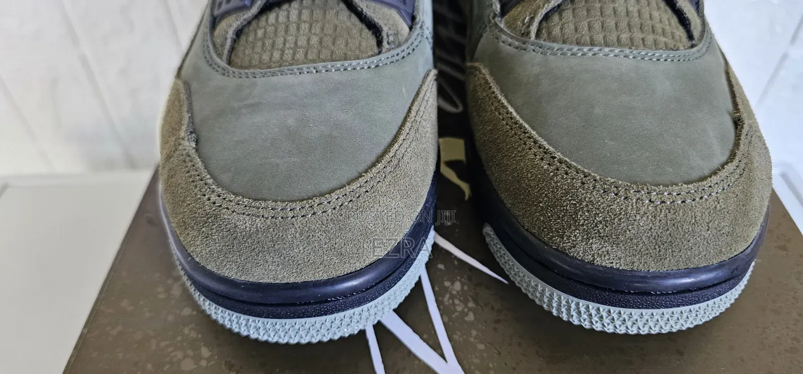 Air Jordan 4 Retro SE Craft Olive.