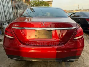 Mercedes-Benz E300 2019 Red