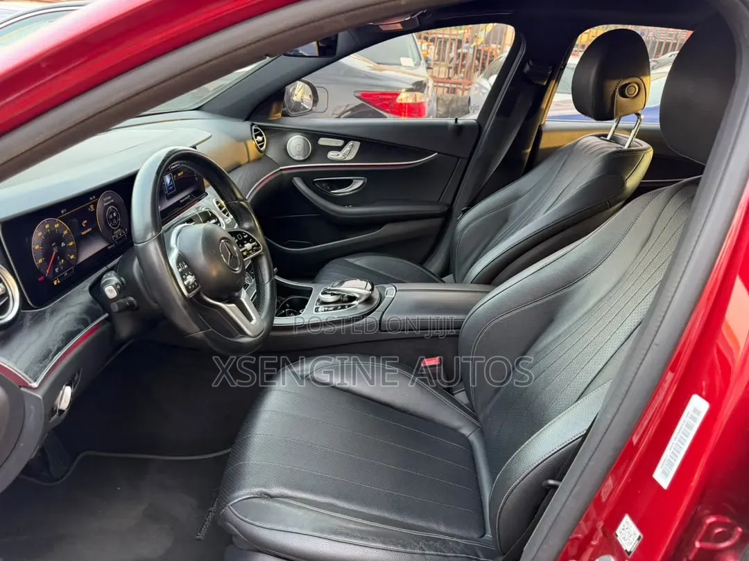 Mercedes-Benz E300 2019 Red