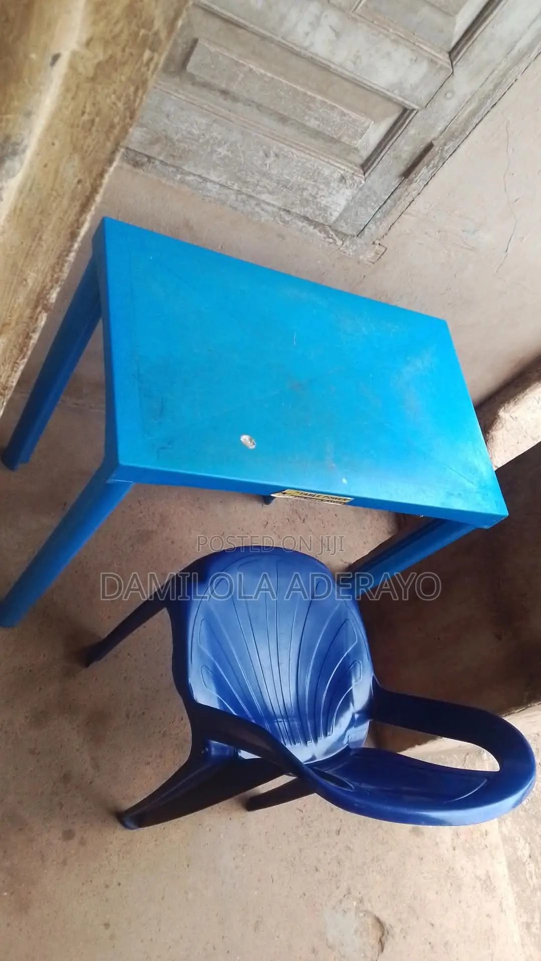 Plastic Reading Table and Chair