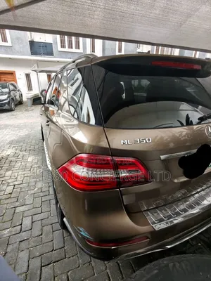 Mercedes-Benz M Class 2013 Brown