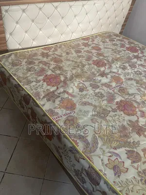6by6 Bed and Matress