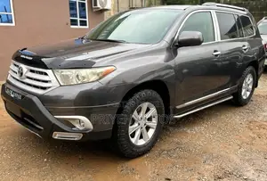 Toyota Highlander 2013 Gray