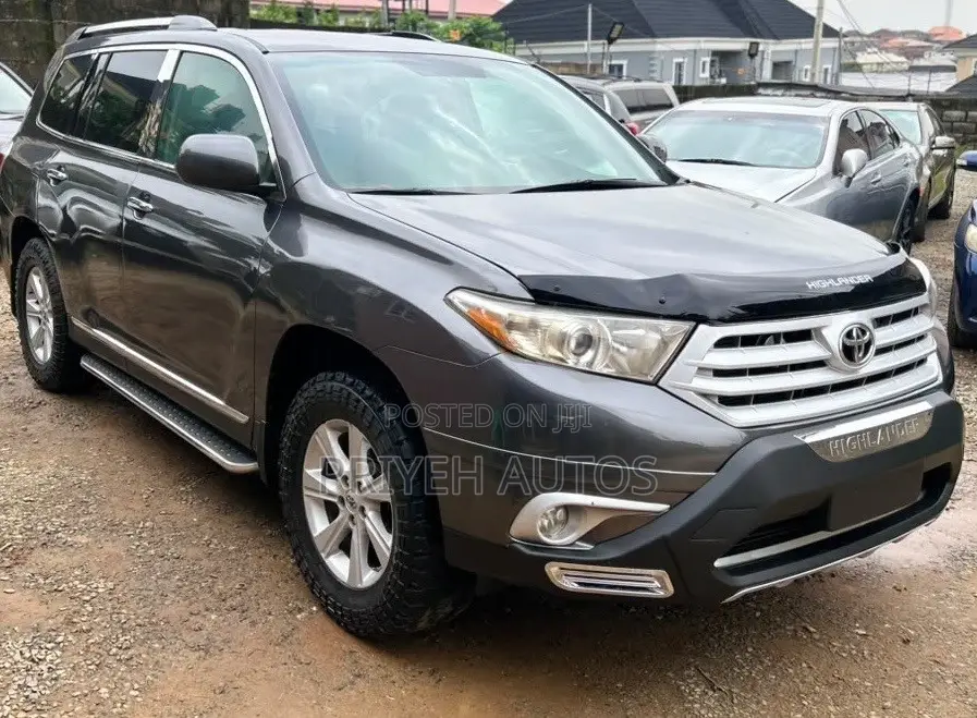 Toyota Highlander 2013 Gray
