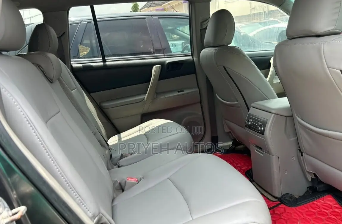 Toyota Highlander 2013 Gray