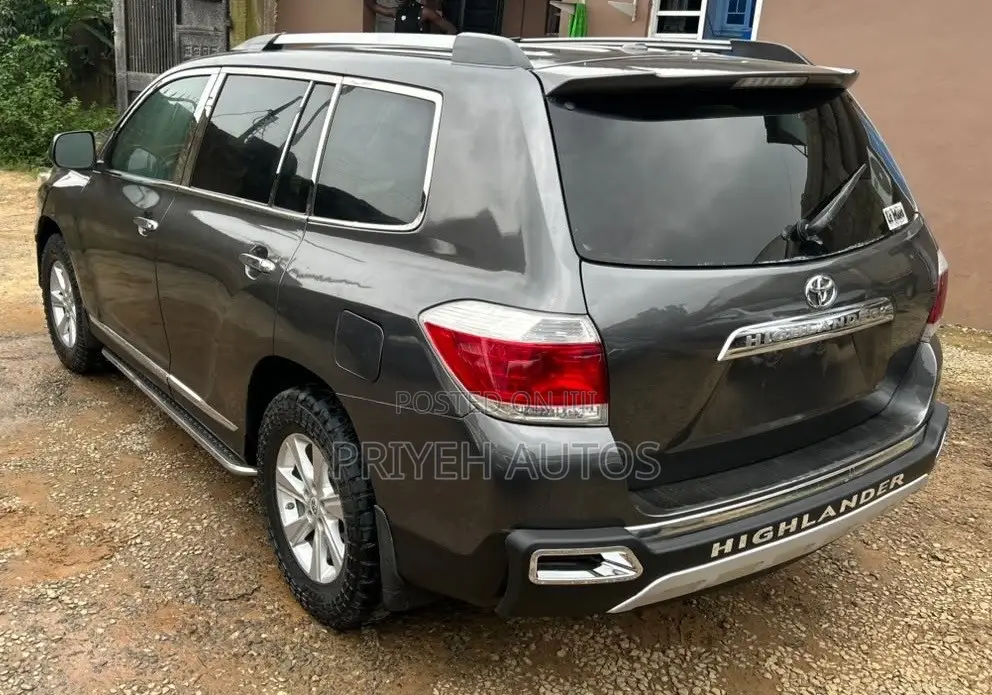 Toyota Highlander 2013 Gray