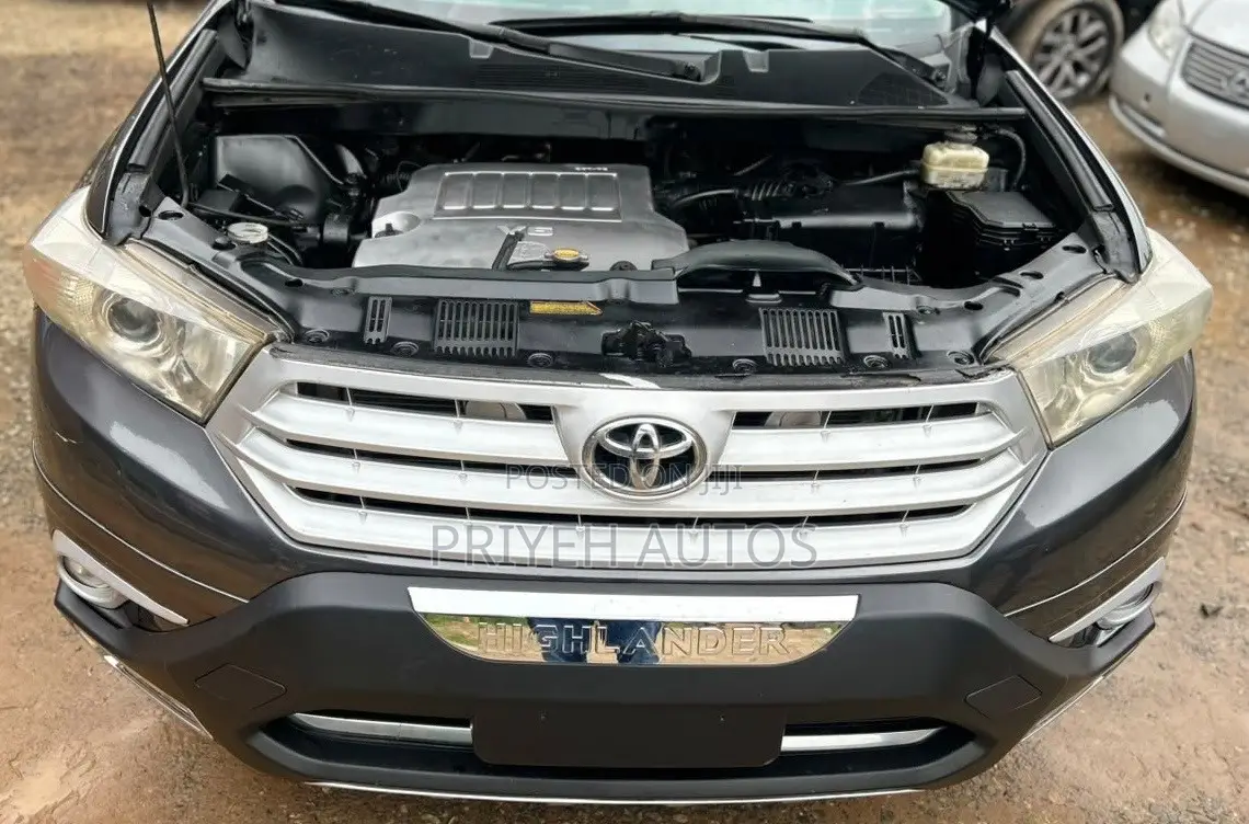 Toyota Highlander 2013 Gray