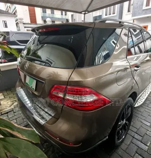 Mercedes-Benz M Class 2013 Brown