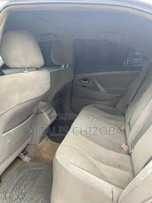 Toyota Camry 2009 Silver