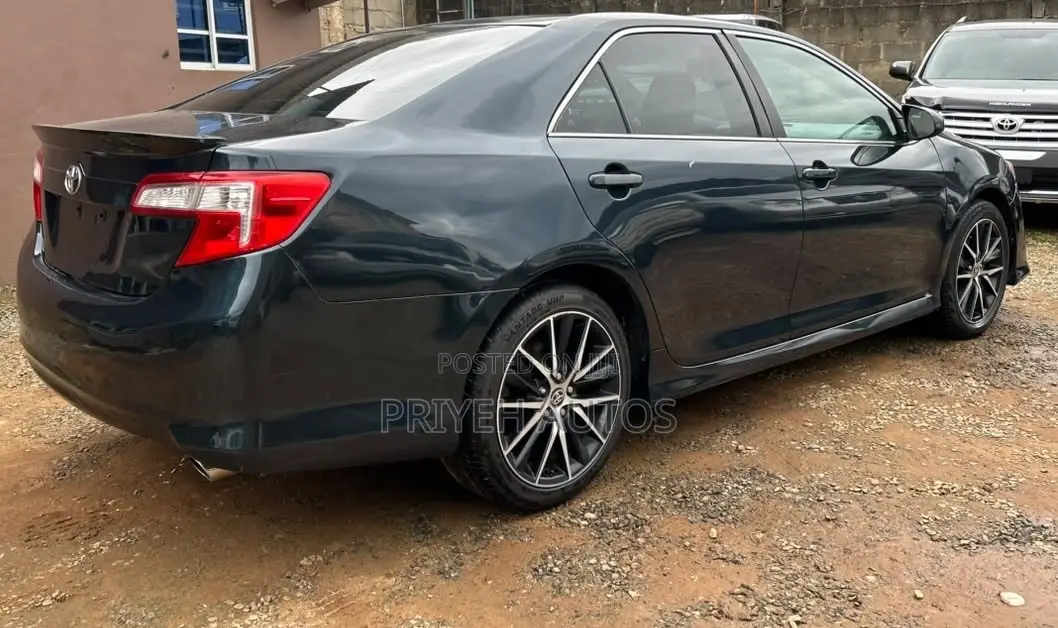 Toyota Camry 2014 Black
