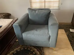 Modern 1-Seater Sofa Chair – Clean Neatly Used