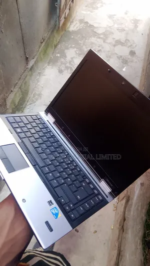 Laptop HP 250 G4 8GB Intel Core i3 HDD+SSD 500GB