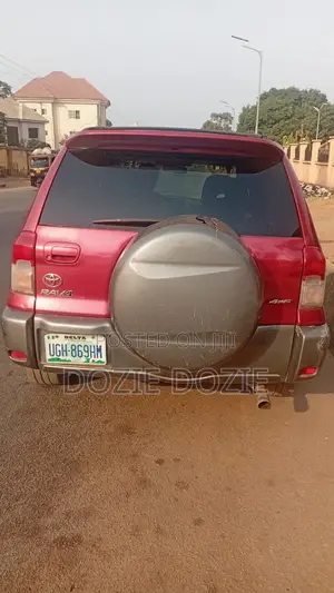 Toyota RAV4 Automatic 2003 Red