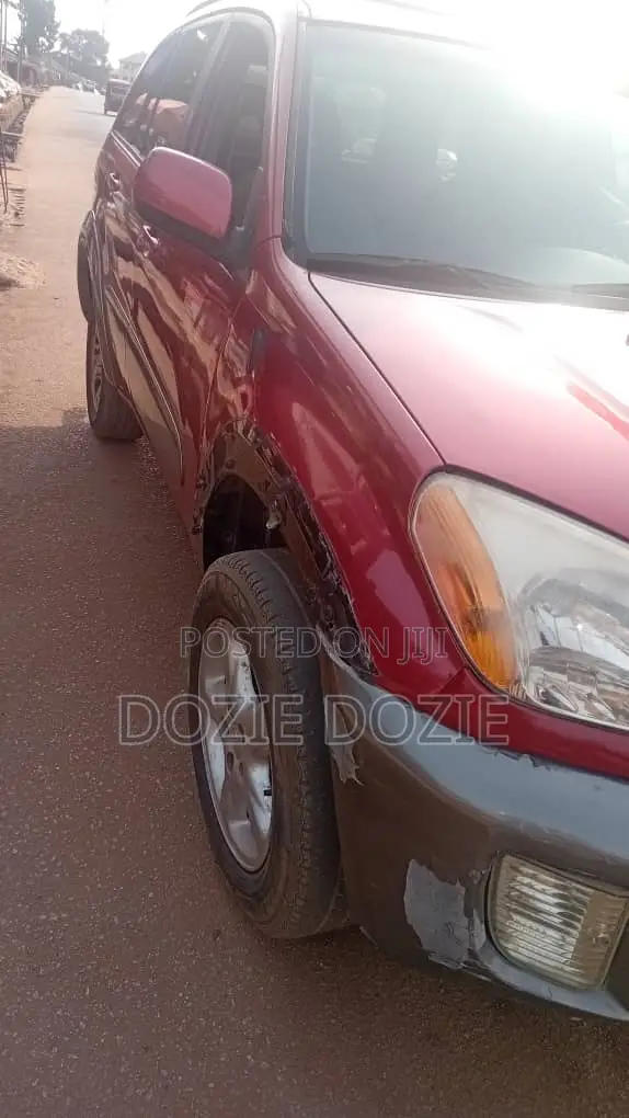 Toyota RAV4 Automatic 2003 Red