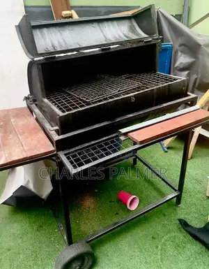 Neatly Used Charcoal Griller Perfect Condition, No Fault