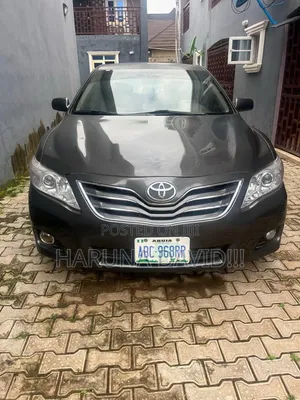 Toyota Camry 2010 Gray