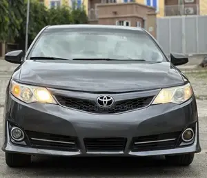 Toyota Camry SE 4dr Sedan (2.5L 4cyl 6A) 2013 Black