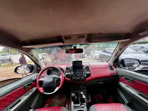 Toyota Hilux 2014 Black