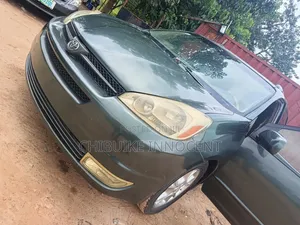 Toyota Sienna 2006 Gray