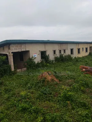 3bdrm Block of Flats in Ado-Odo/Ota for Sale