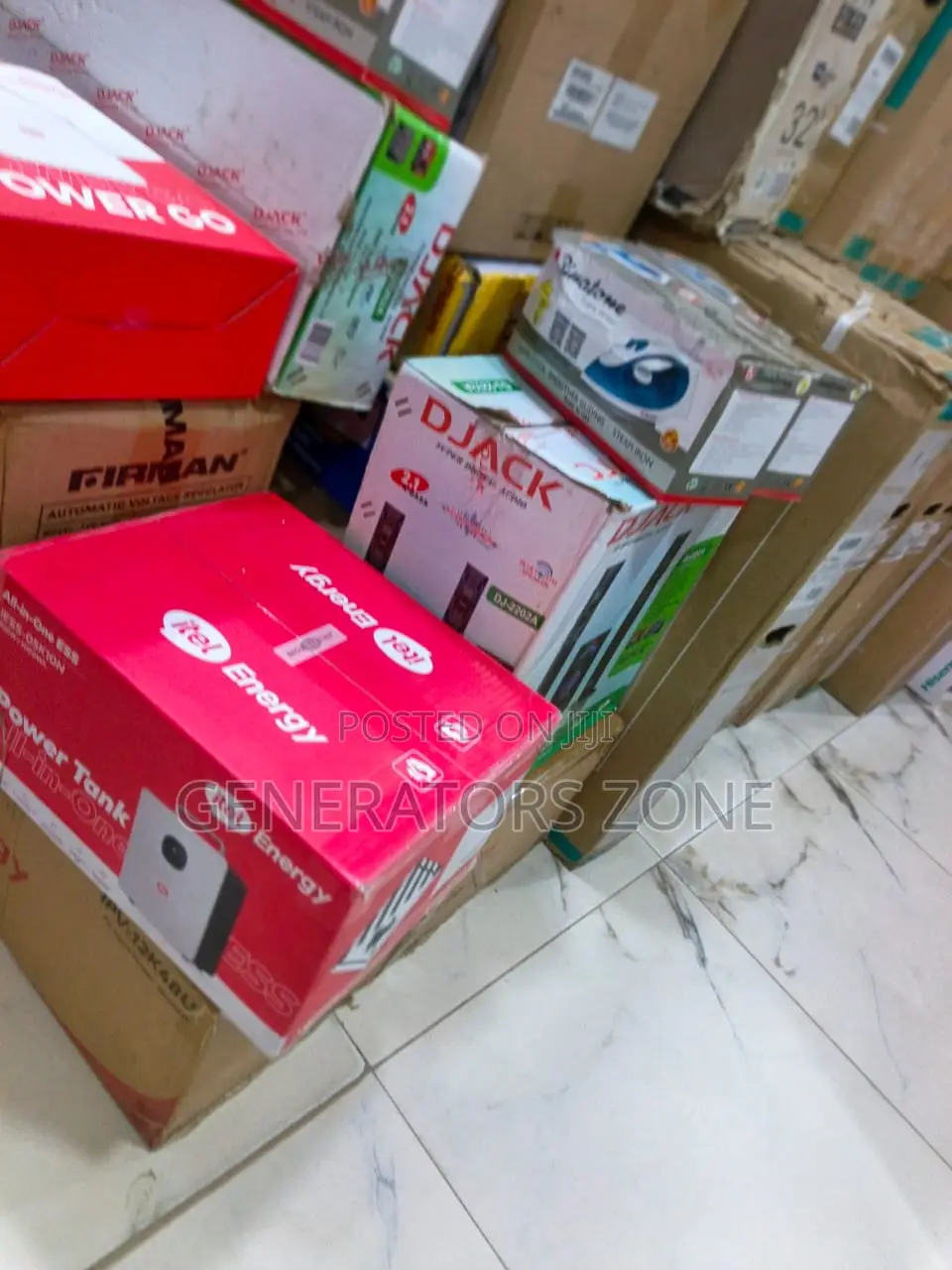 Itel 500W Power Tank Charging Station