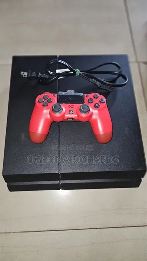 Sony PlayStation 4 (PS4) Console + 1 Pad + 3 Games. Accessories Intact