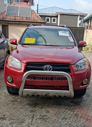 Toyota RAV4 2010 Red