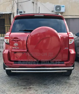Toyota RAV4 2010 Red